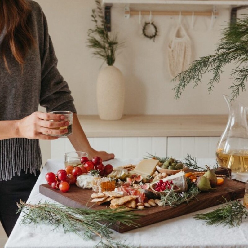 Exploring the Girl Dinner Trend: Casual Bites for Busy Lives